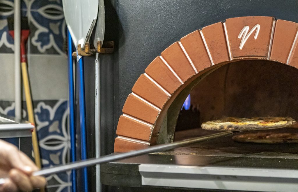 Pizza Peel: Everything You Need to Know To make the Perfect Pizza