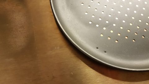pizza steel and pizza pan